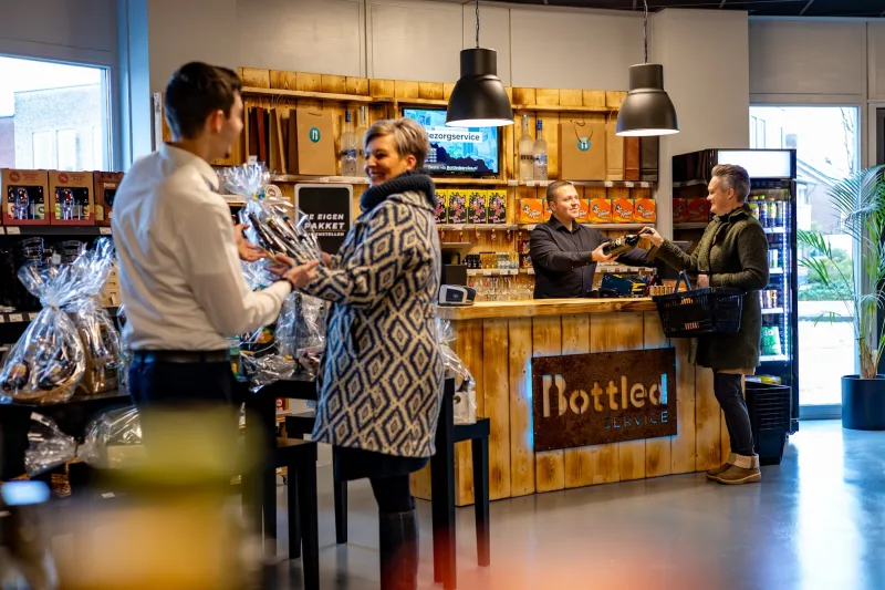 Bottled Service — foto 6