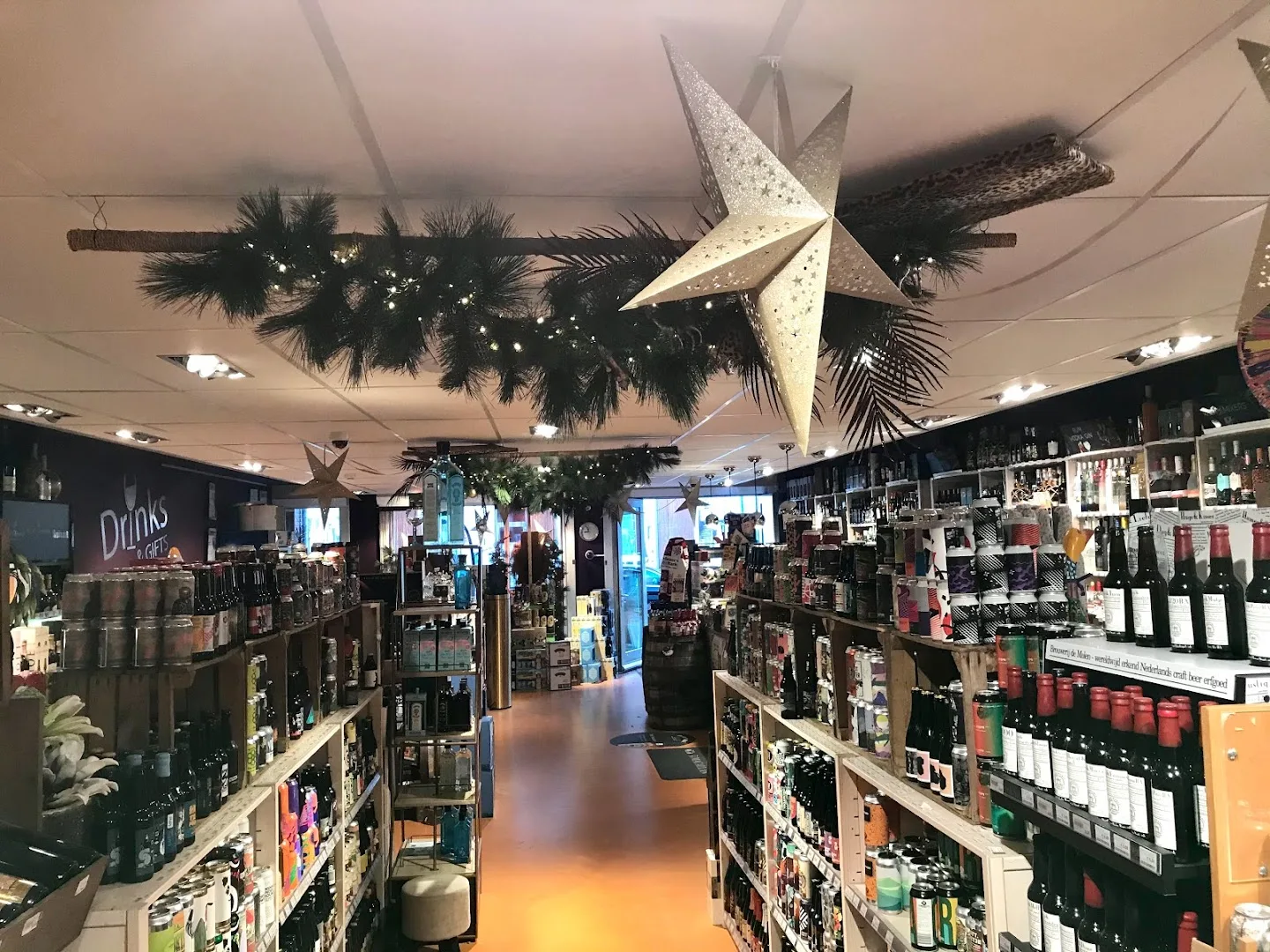 Slijterij Drinks & Gifts — foto 5