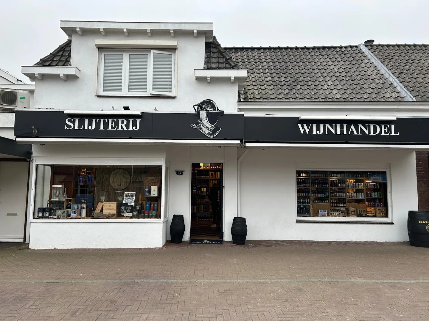 Slijterij Wijnhandel de Helm — foto 3