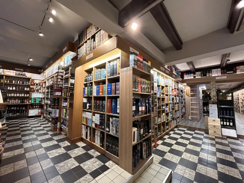 Slijterij Wijnhandel de Helm — foto 6