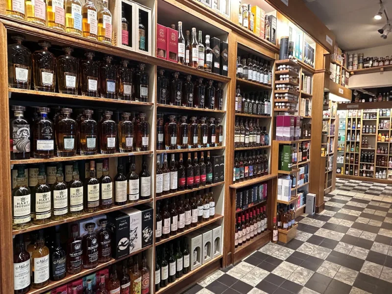 Slijterij Wijnhandel de Helm — foto 7