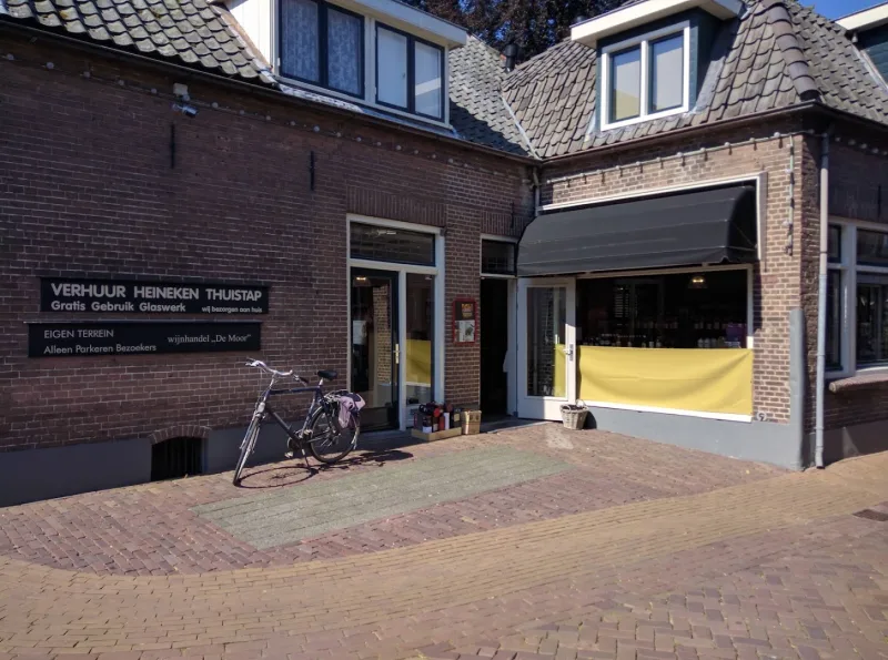 Wijnhandel & Slijterij De Moor — foto 2