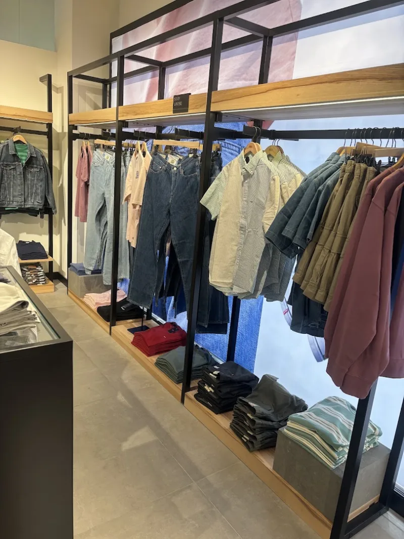 Levi's® Almere — foto 6