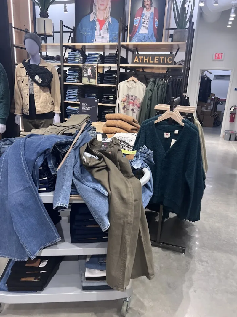 Levi's® Eindhoven — foto 7
