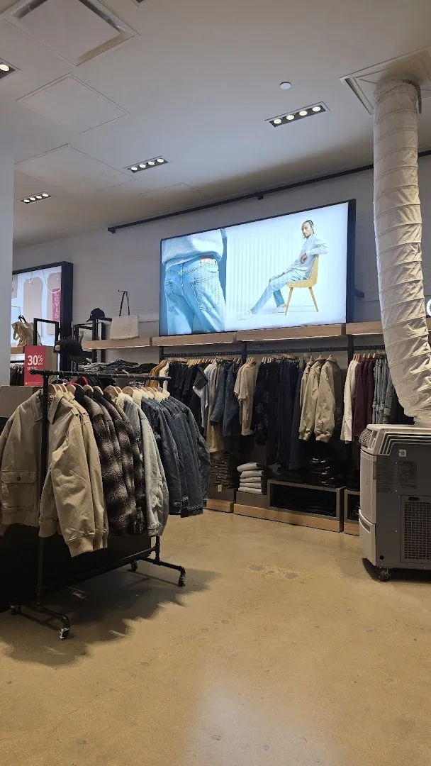 Levi's® Enschede — foto 8