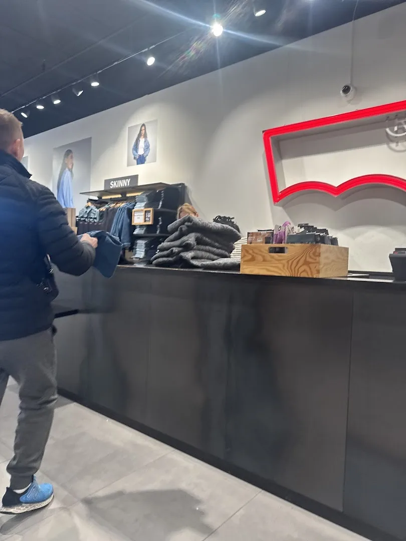 Levi's® Amsterdam Style Outlet — foto 7