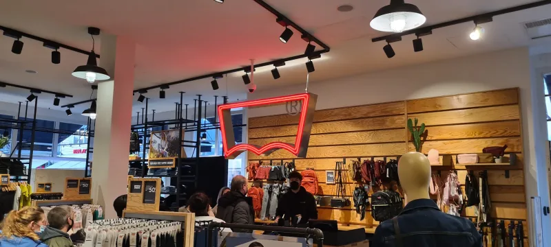 Levi's® Factory Outlet Bataviastad — foto 4