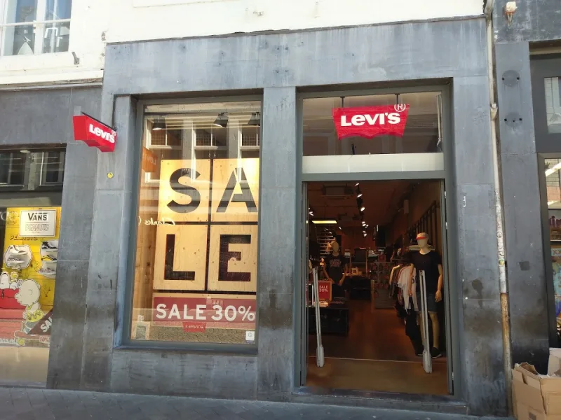 Levi's® Maastricht — foto 3