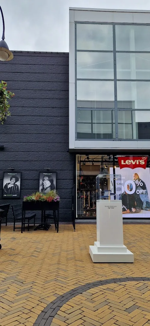 Levi's® Factory Outlet Roosendaal — foto 7