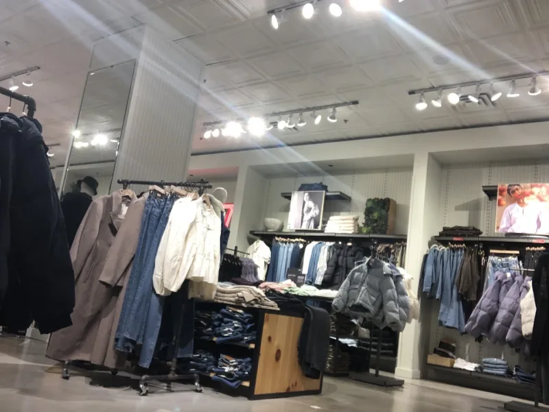 Levi's® Tilburg — foto 2