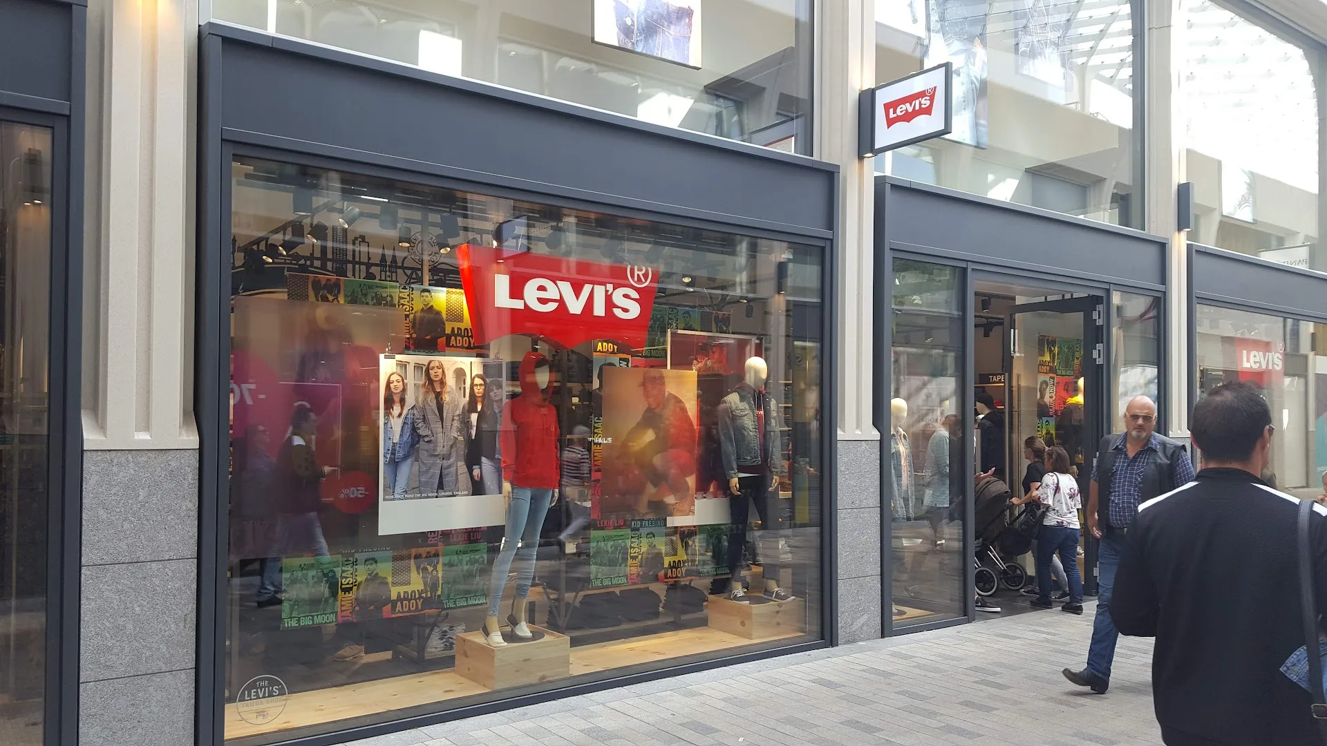 Levi's® Tilburg — foto 6