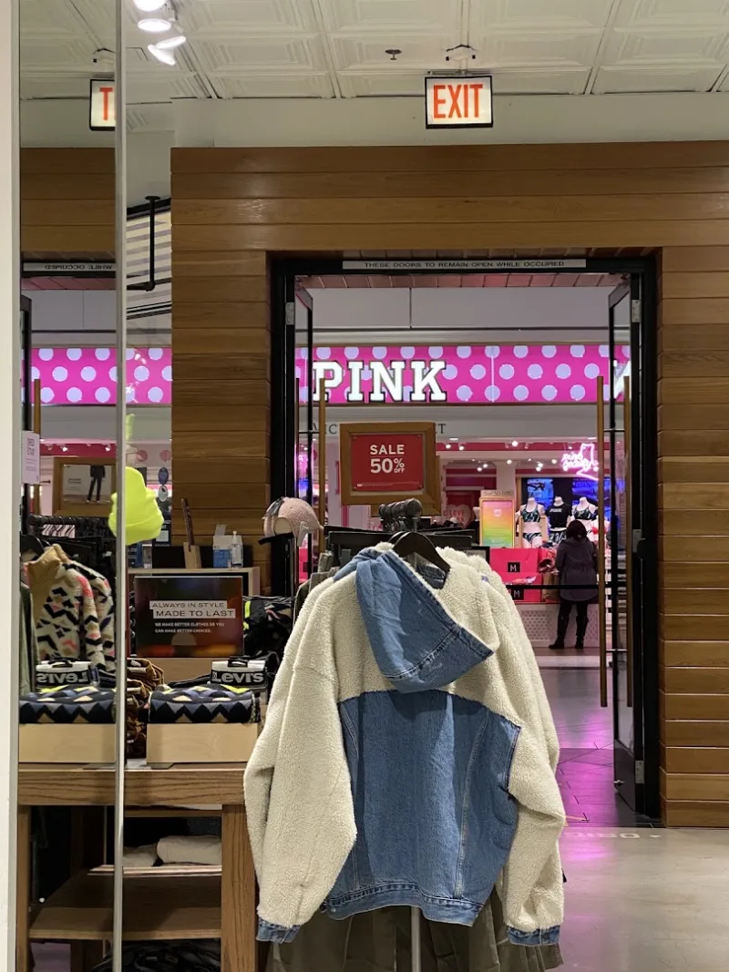 Levi's® Tilburg — foto 7