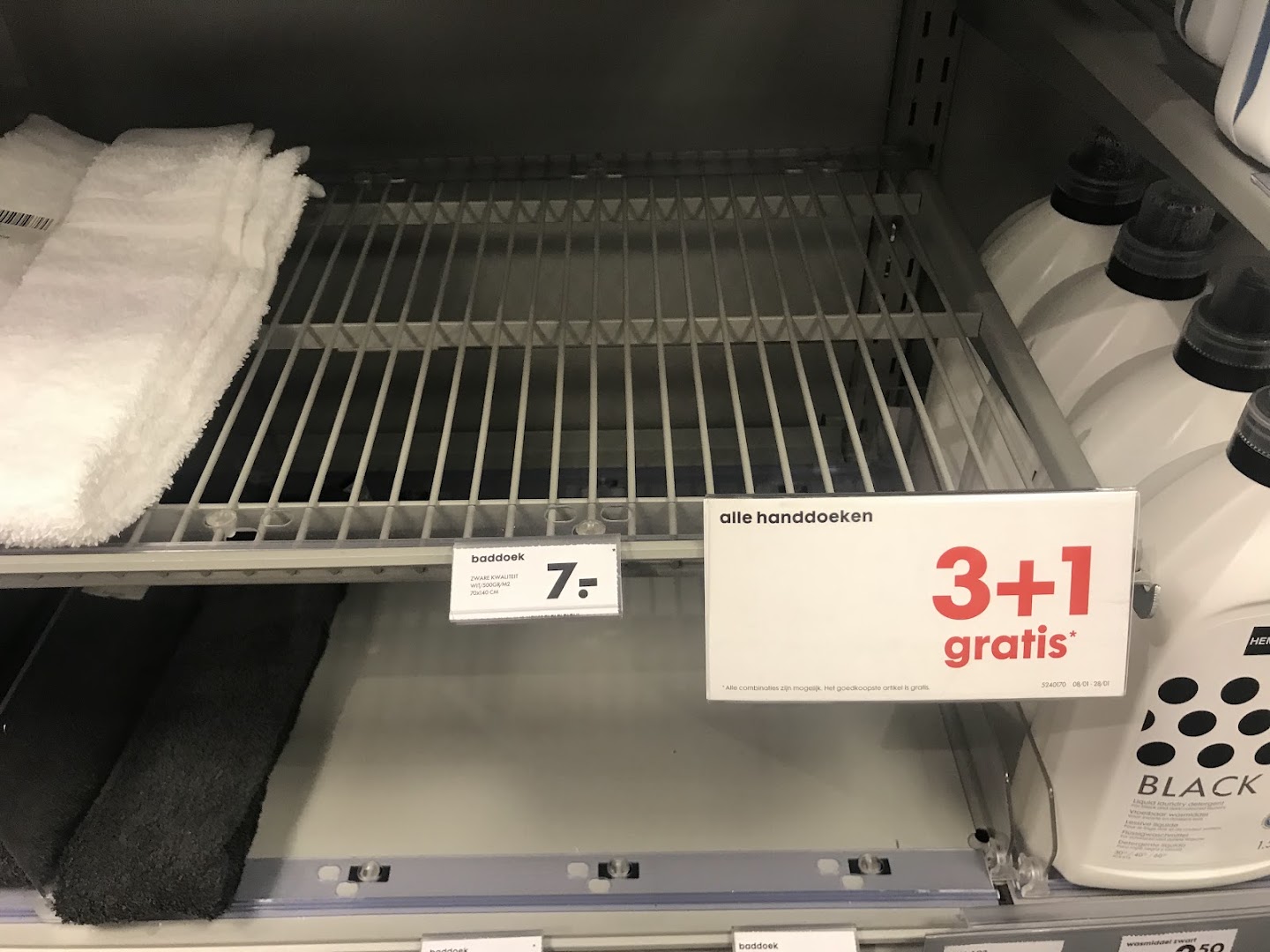 HEMA Centraal station Den Haag — foto 8