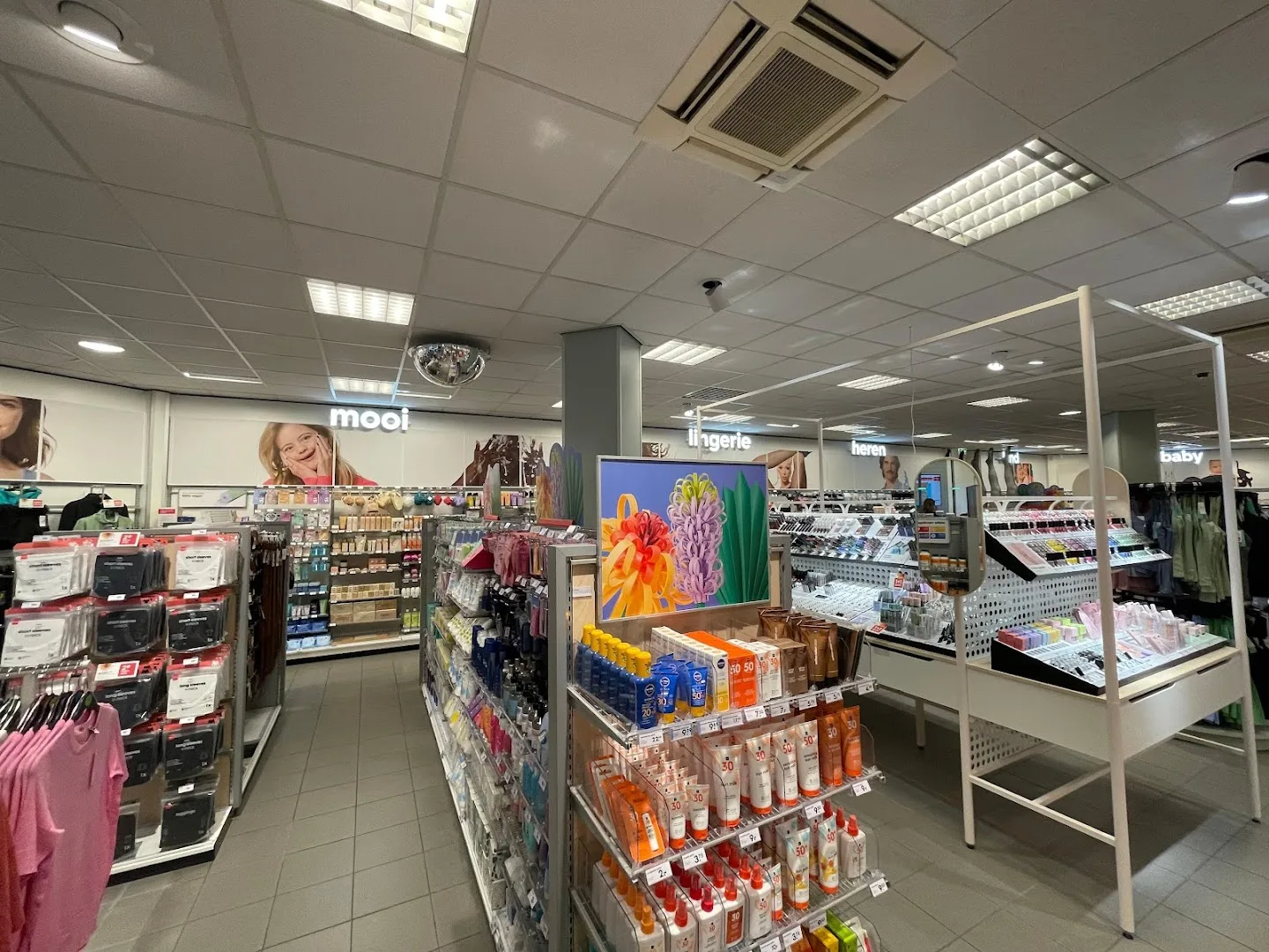 HEMA Den Haag-Dierenselaan — foto 2