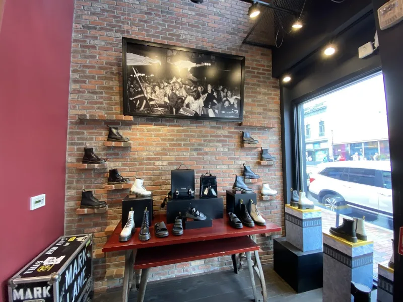 The Dr. Martens Store - Utrecht — foto 5