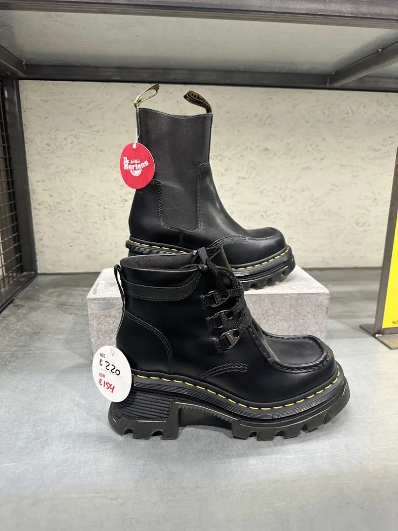 The Dr. Martens Store - Roermond (OUTLET) — foto 6