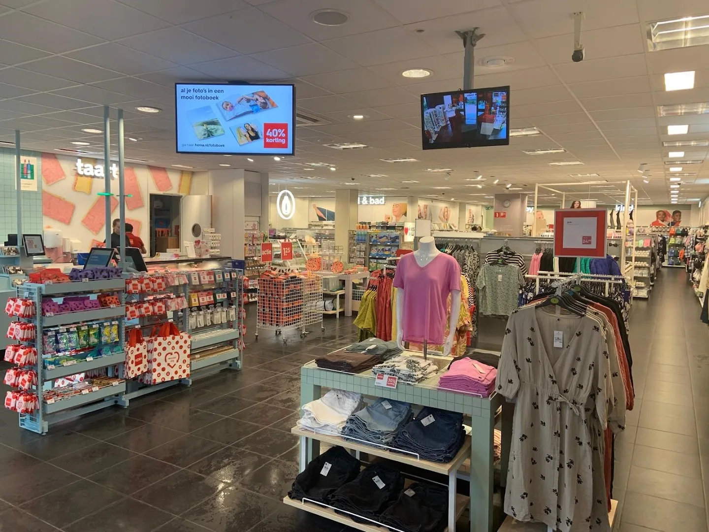 HEMA Dordrecht-Bieshof — foto 3