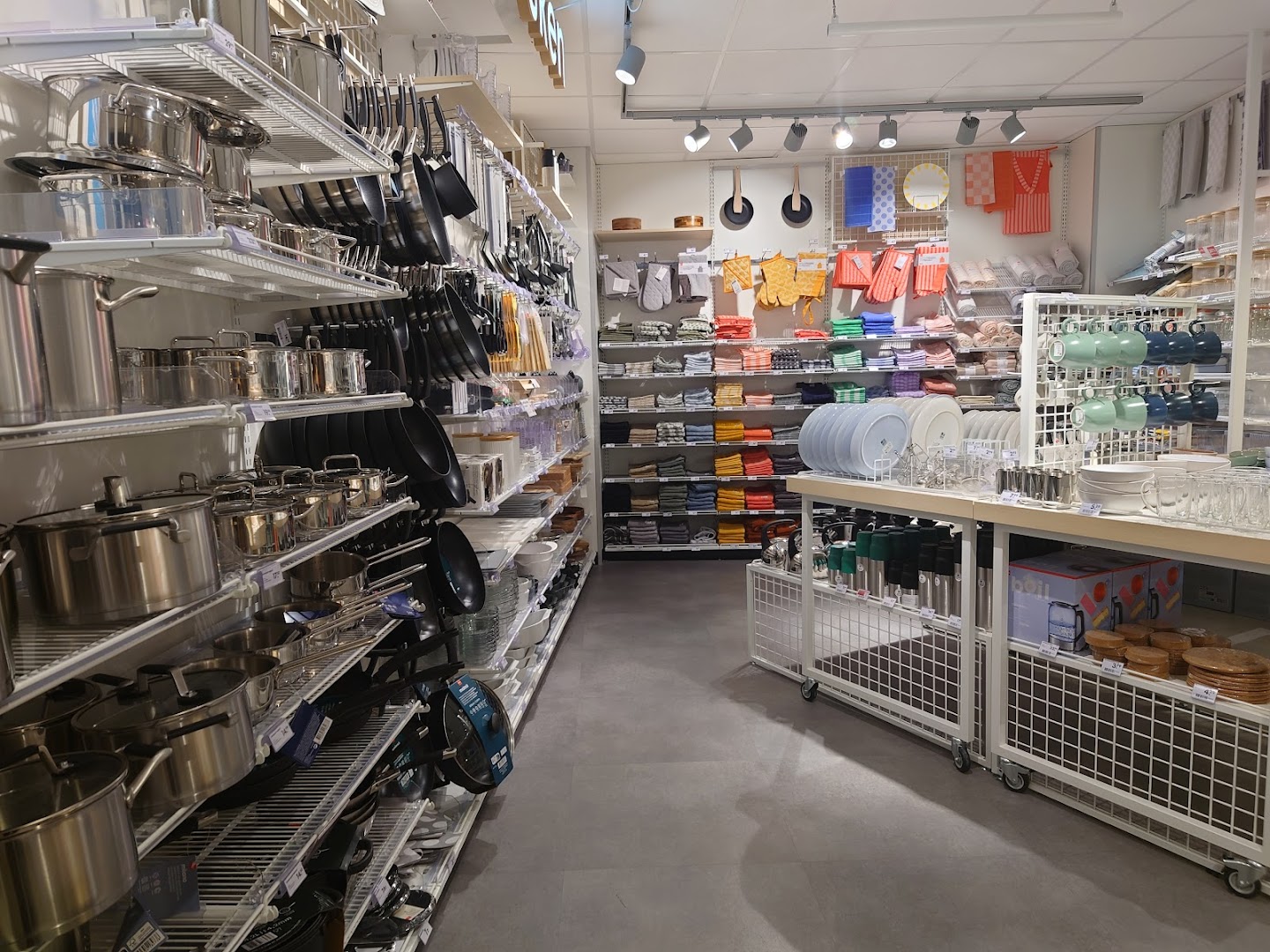 HEMA Leiden Haarlemmerstraat — foto 7