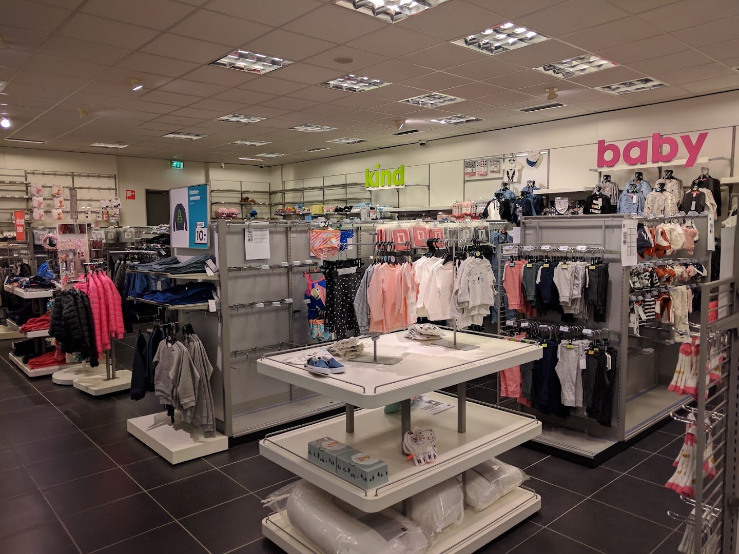 HEMA Eindhoven-Meerhoven — foto 3