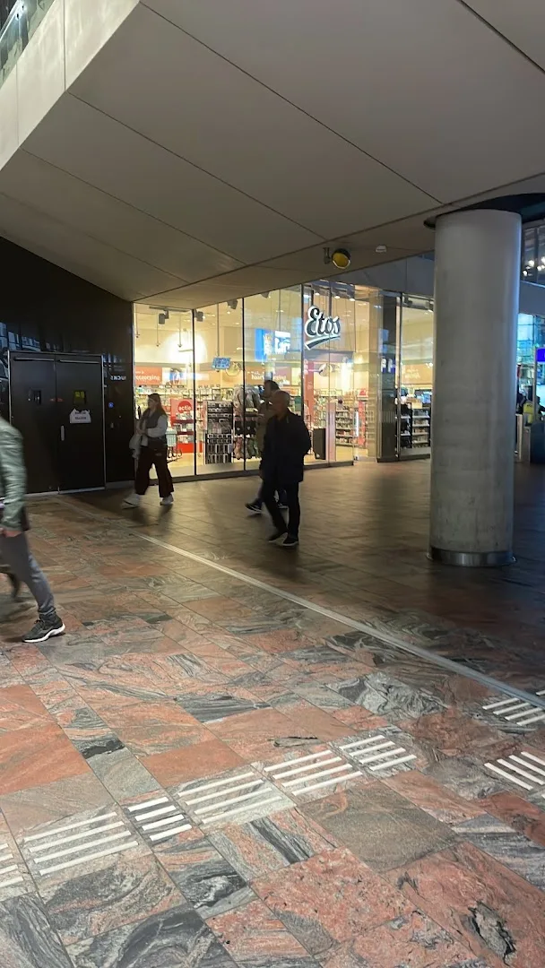Etos Stationsplein 19A Rotterdam — foto 5
