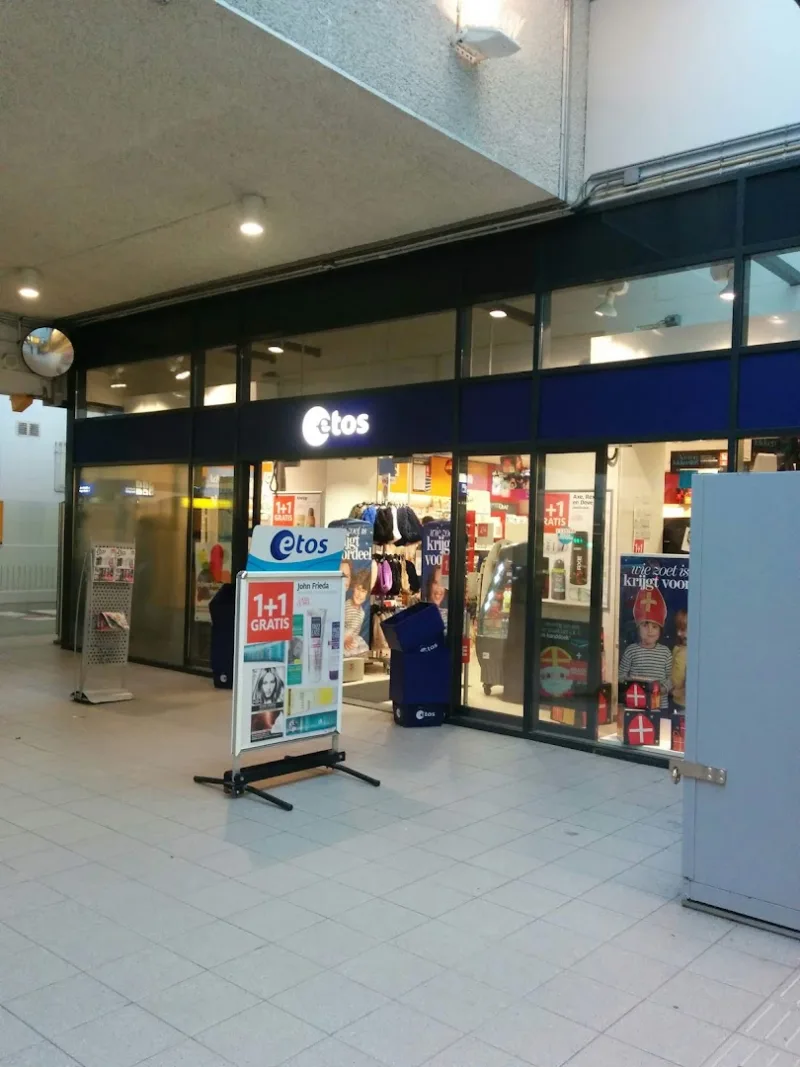 Etos Station Zuidplein 10 Amsterdam — foto 9