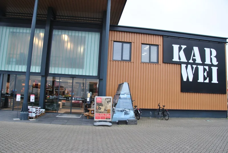 Karwei Roelofarendsveen — foto 4