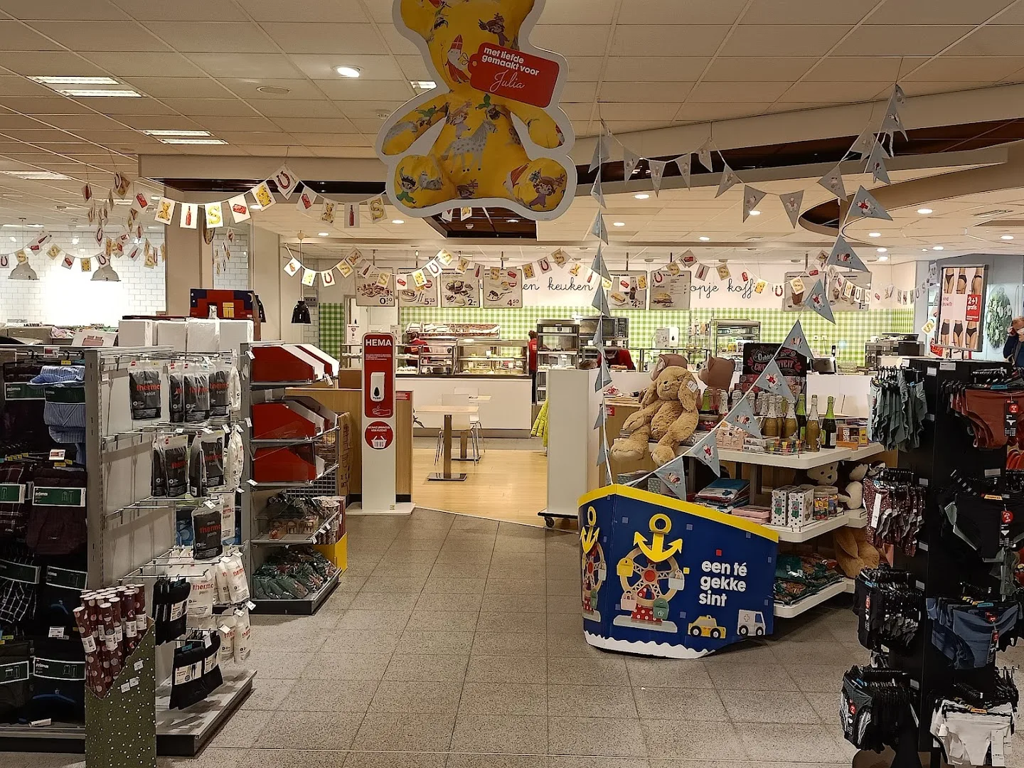 HEMA Hoogezand — foto 8