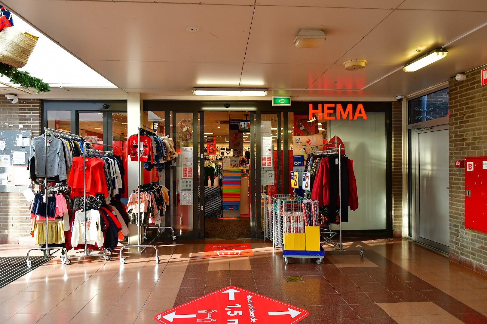 HEMA Hoogkarspel — foto 1