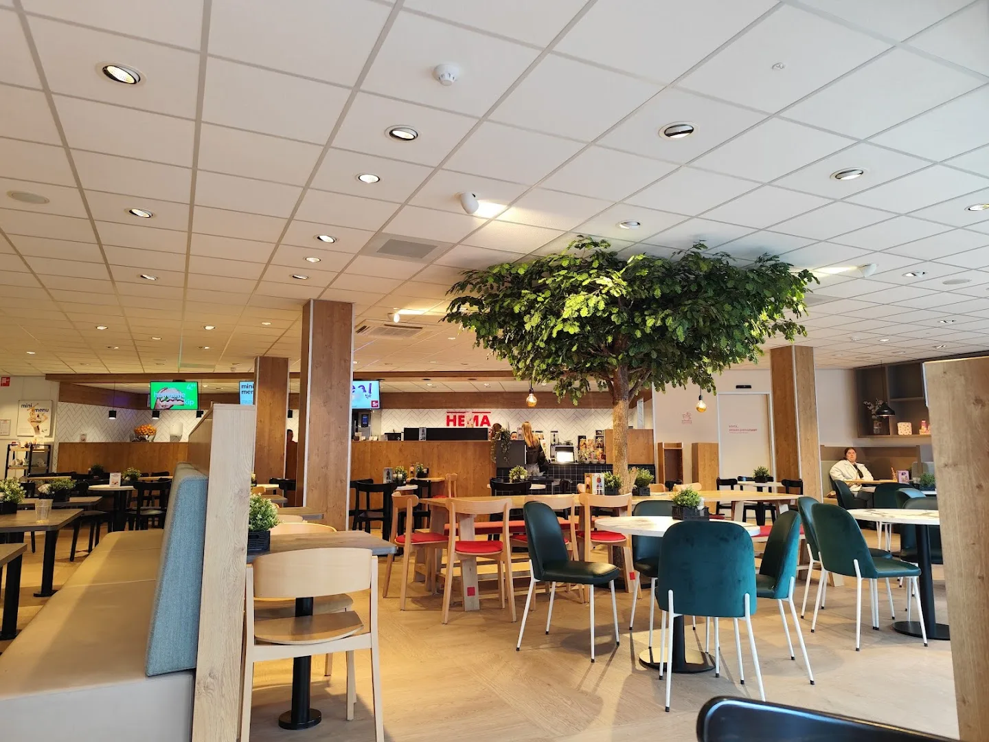 HEMA Hoorn — foto 8