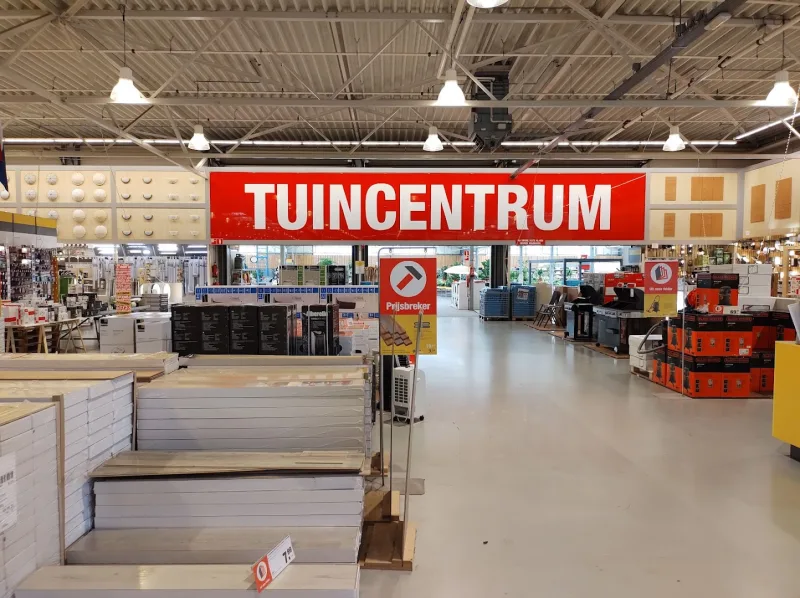 Assen: Megastore & tuincentrum