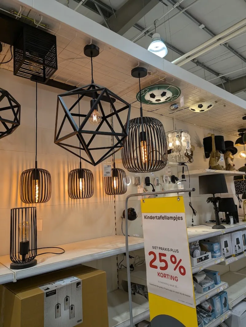 Eindhoven Hurksestraat: Megastore & tuincentrum — foto 6