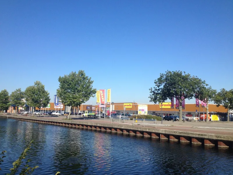 Eindhoven Woenselse Markt Praxis City — foto 6