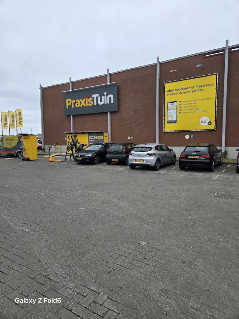 Groningen Damsterdiep: Megastore & tuincentrum