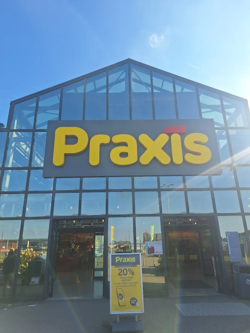 Nieuwegein: Megastore & tuincentrum