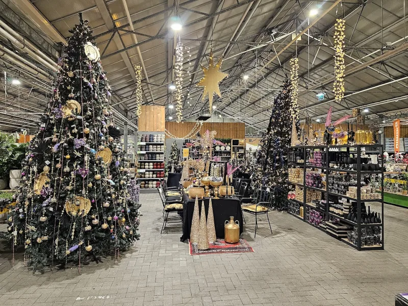 Nieuwegein: Megastore & tuincentrum — foto 6