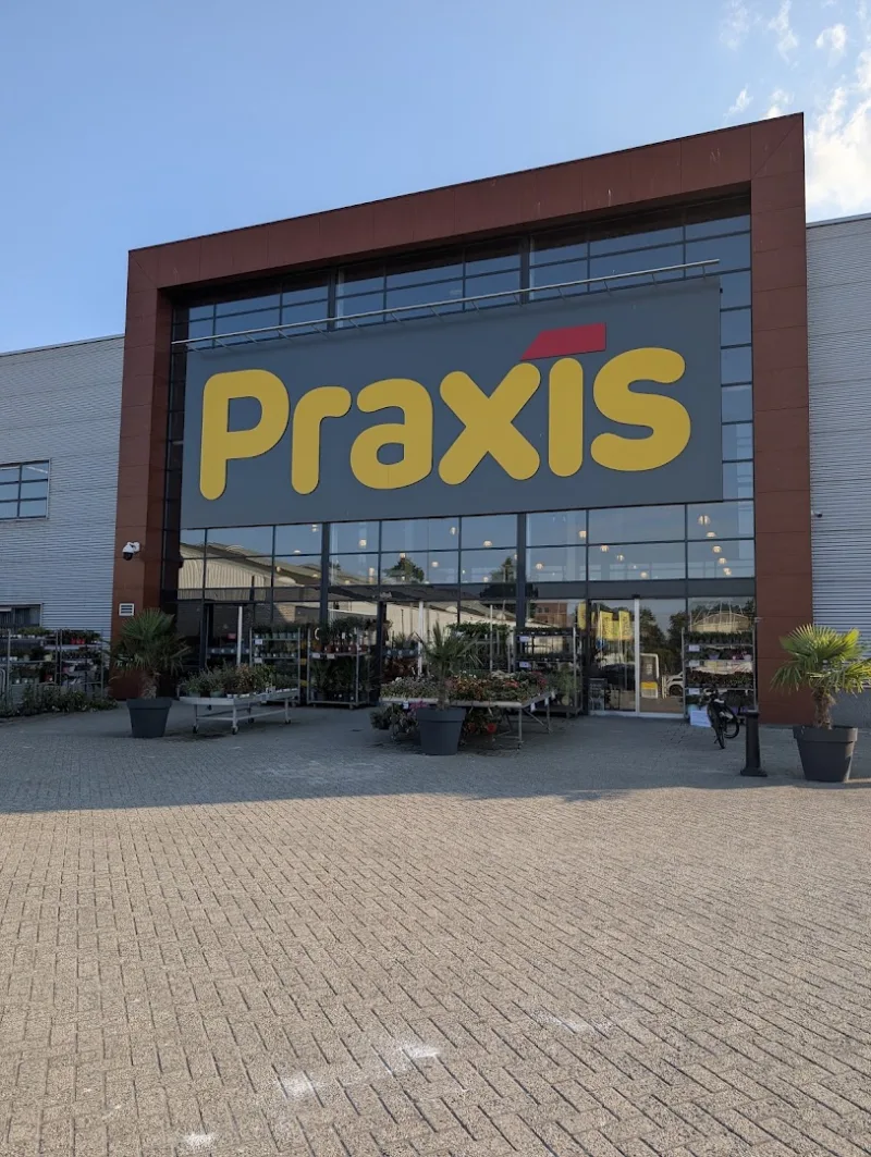 Spijkenisse: Megastore