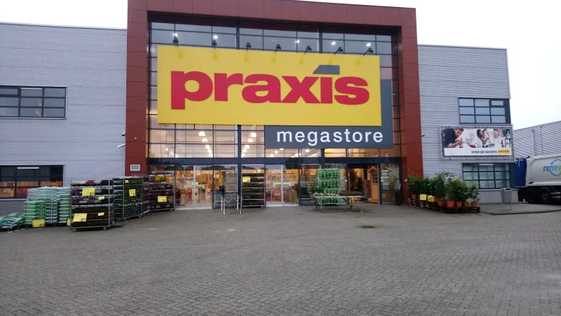 Spijkenisse: Megastore