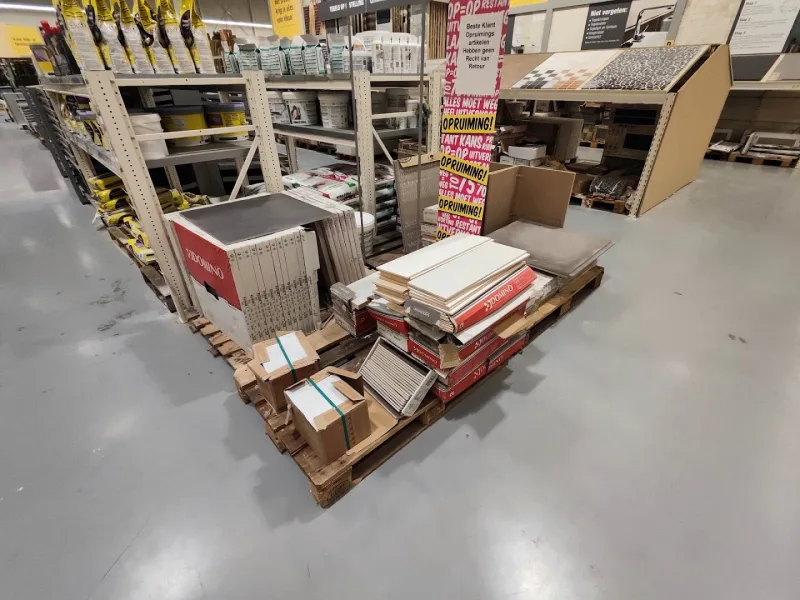 Vlaardingen: Megastore — foto 3