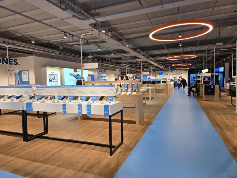 Coolblue Amsterdam West — foto 8