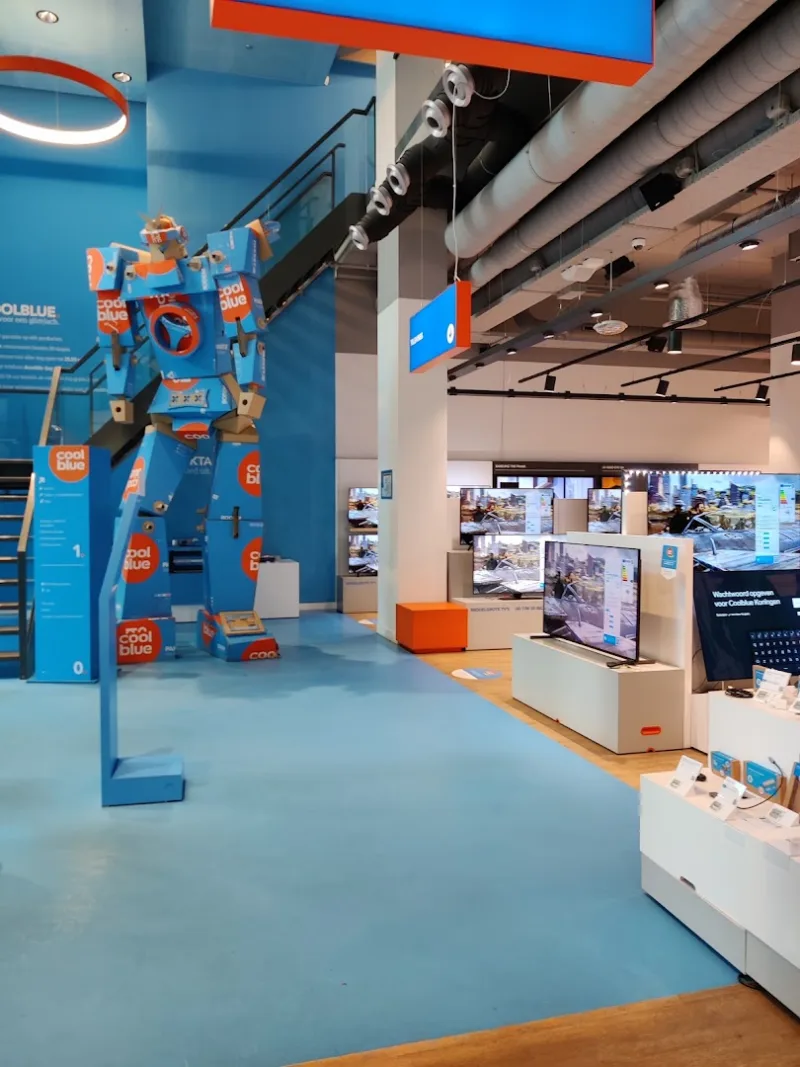 Coolblue Amsterdam Zuidas — foto 11