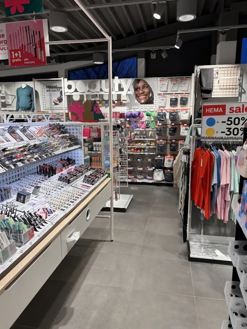 HEMA Leeuwarden Zuiderburen — foto 11
