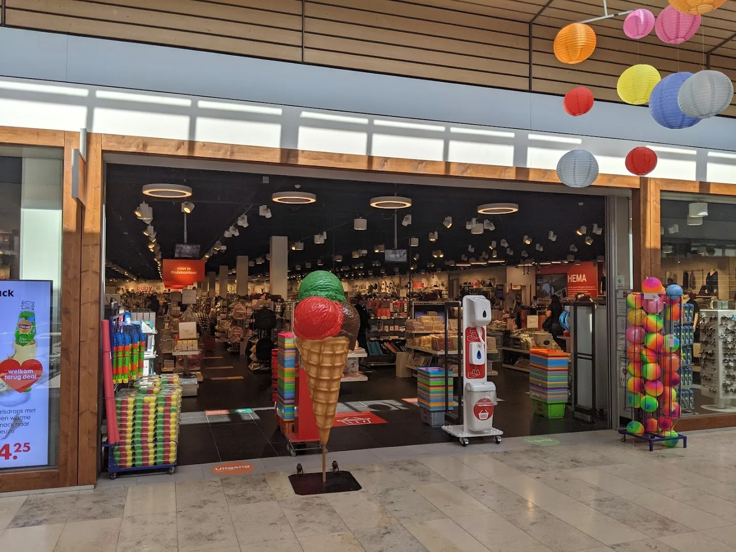 HEMA Maassluis — foto 8