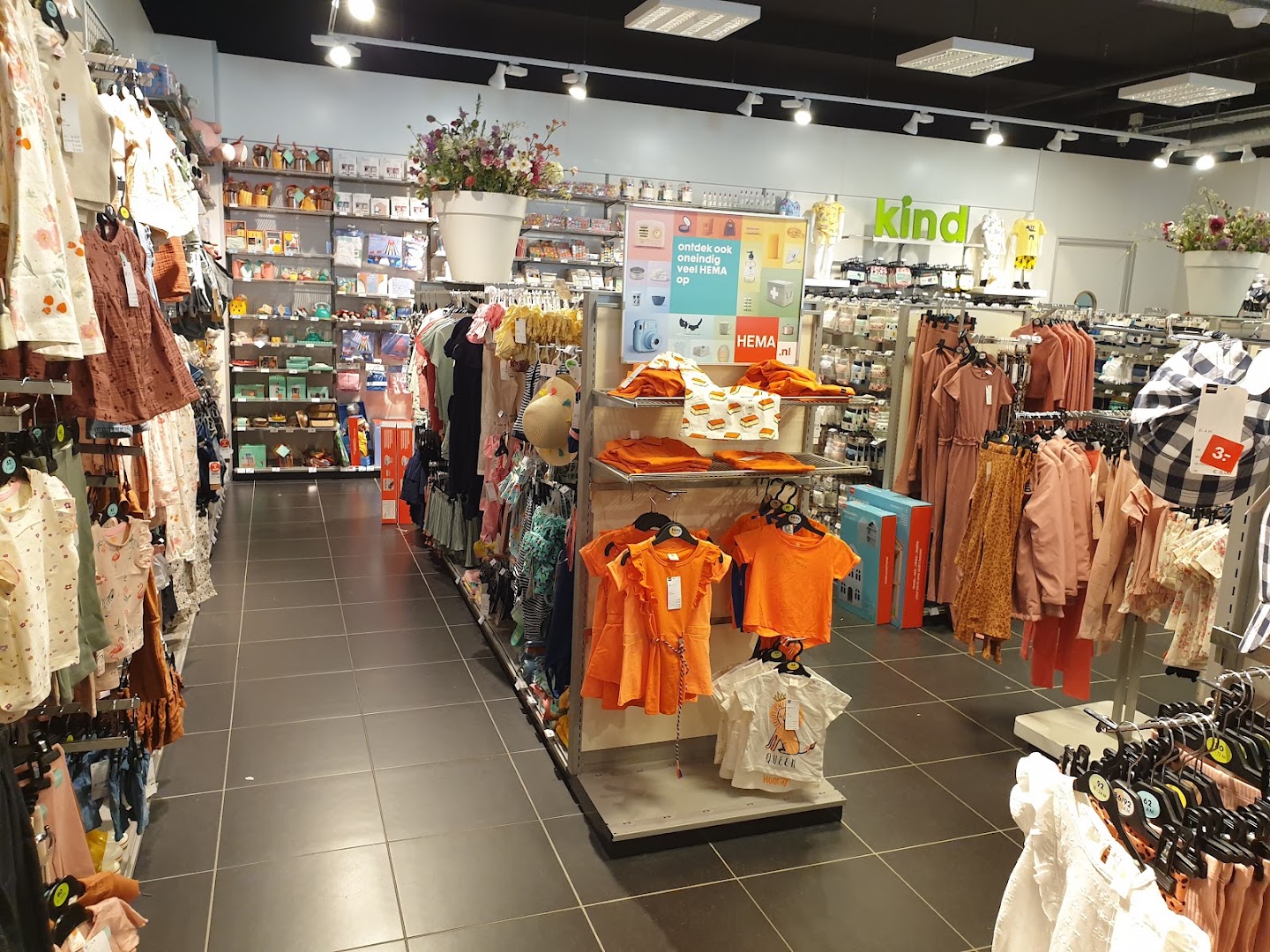 HEMA Nieuw-Bergen — foto 2