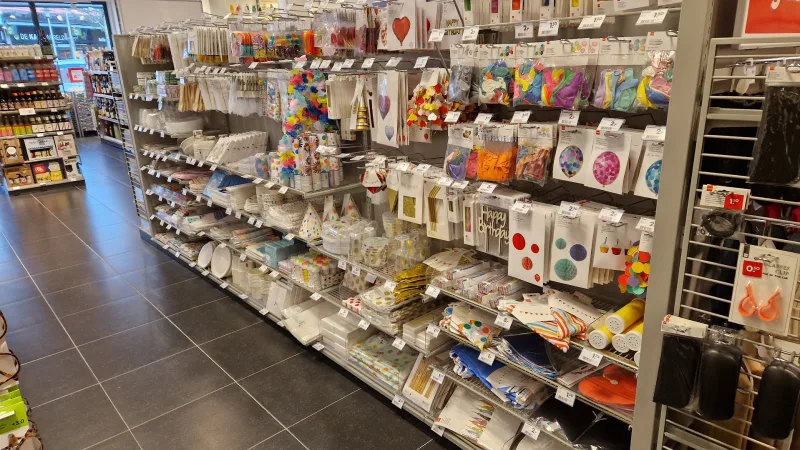 HEMA Roelofarendsveen — foto 8