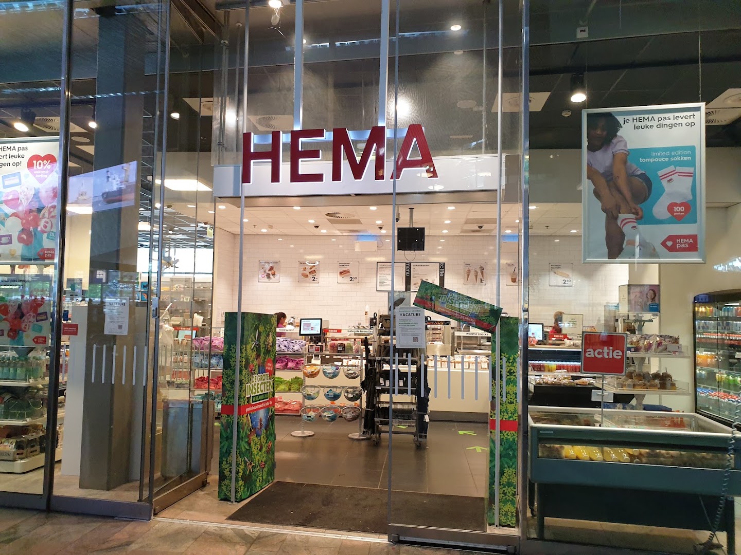 HEMA Centraal station Rotterdam — foto 1