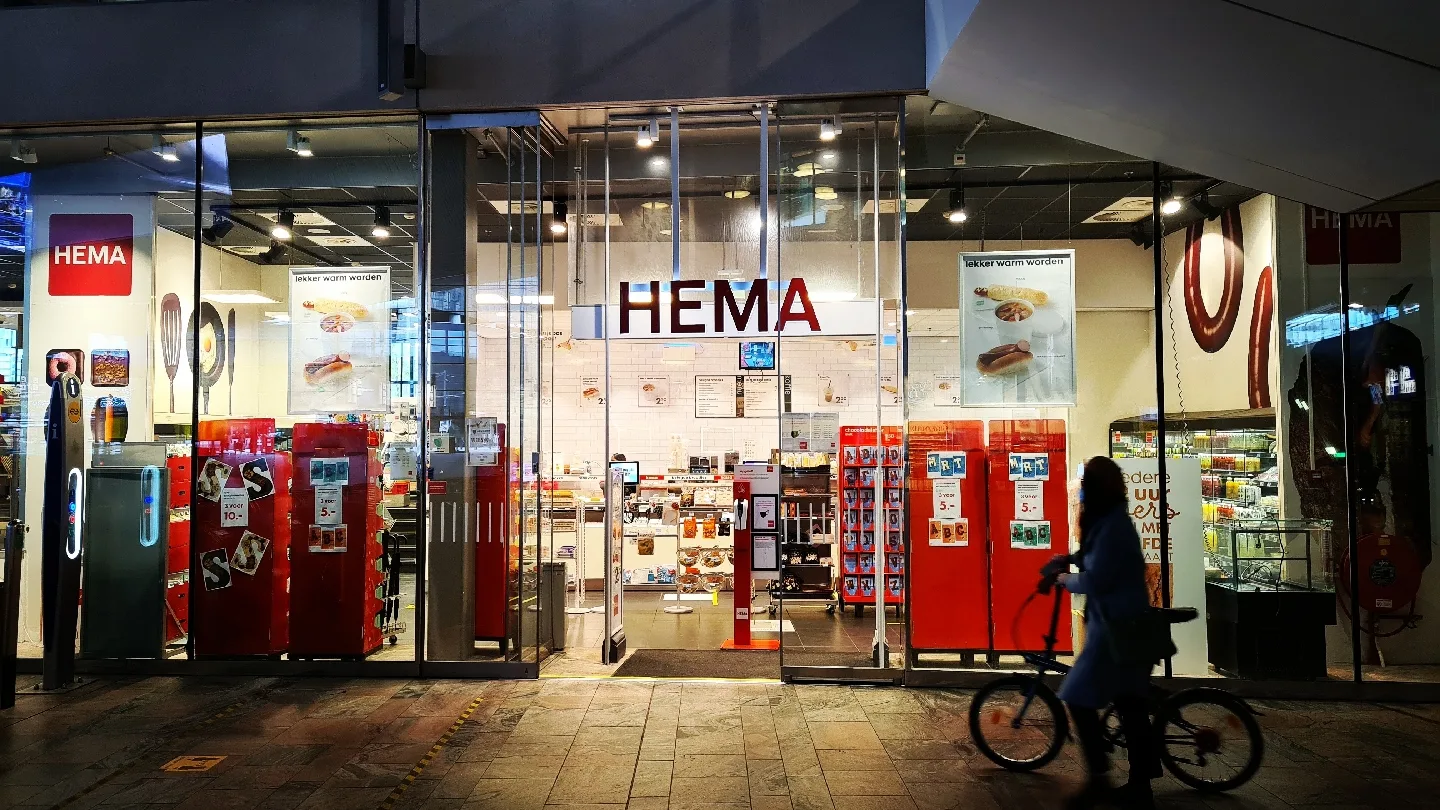 HEMA Centraal station Rotterdam — foto 2