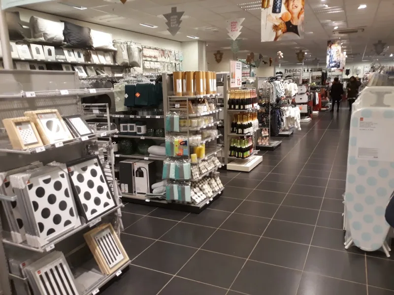 HEMA Rotterdam Lusthofstraat — foto 2