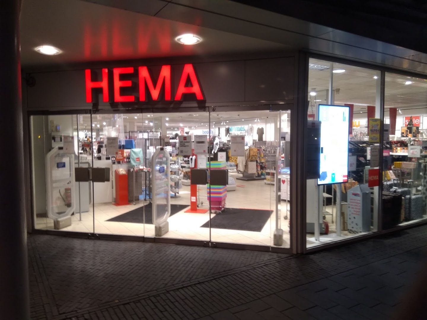 HEMA Tilburg-Heyhoef — foto 5