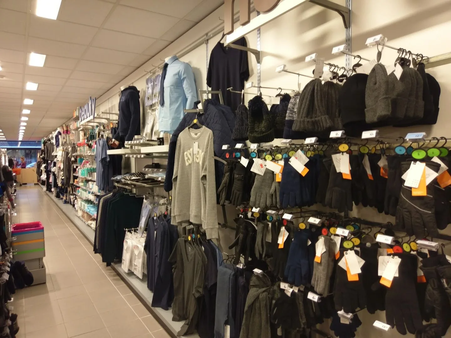 HEMA Uithuizen — foto 3