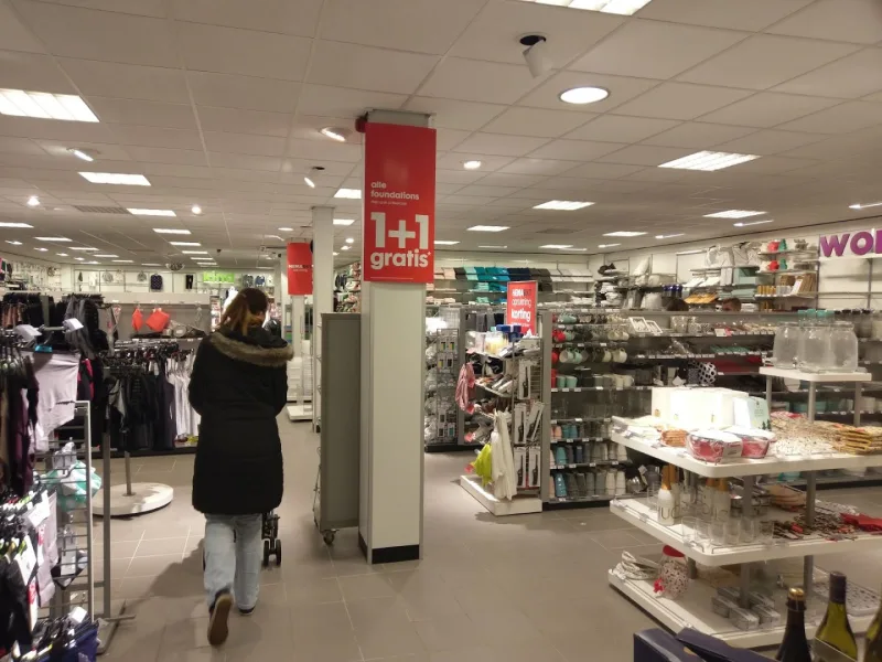 HEMA Uithuizen — foto 8